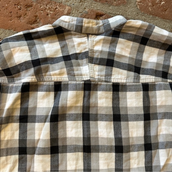 Patagonia Double Weave Woven size 4 button down Feather Grey shirt - Picture 12 of 15